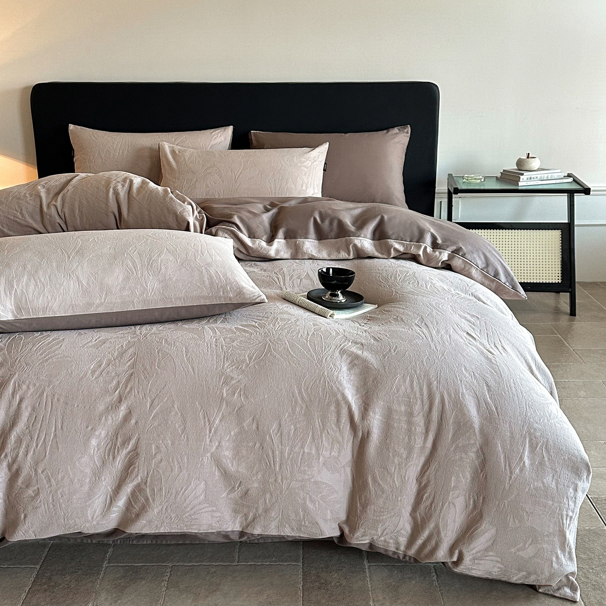 91家纺网 家纺一手货源 找家纺 （总）卡巴伦家纺 2026新款全棉厚织提花系列简约款四件套