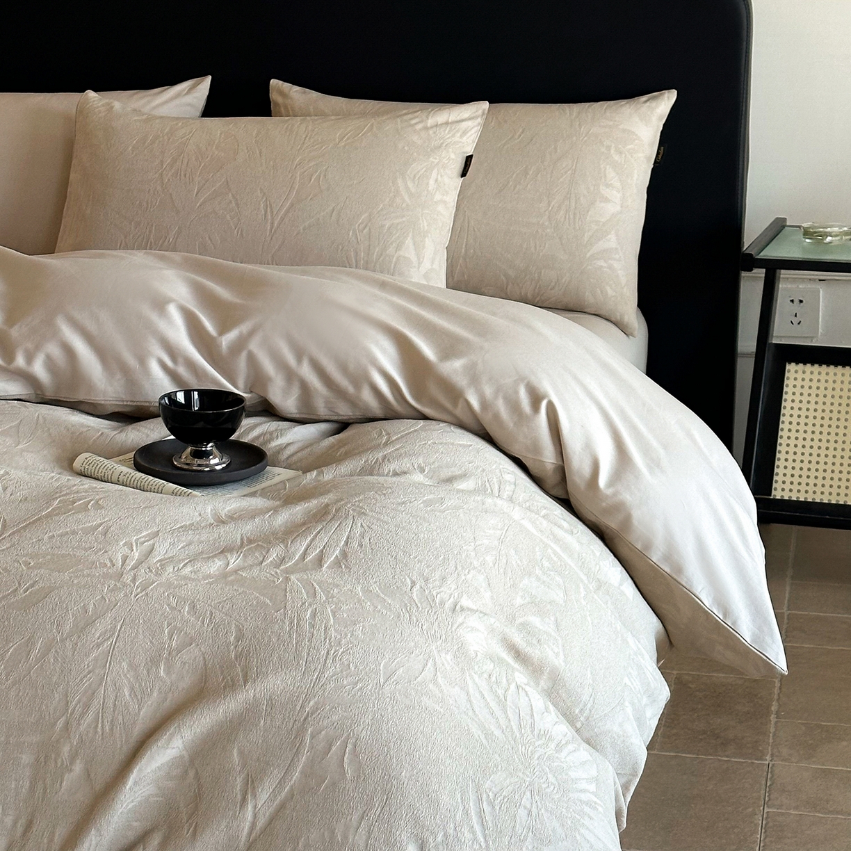 卡巴伦家纺 2026新款全棉厚织提花系列简约款四件套 戴妃-奶驼