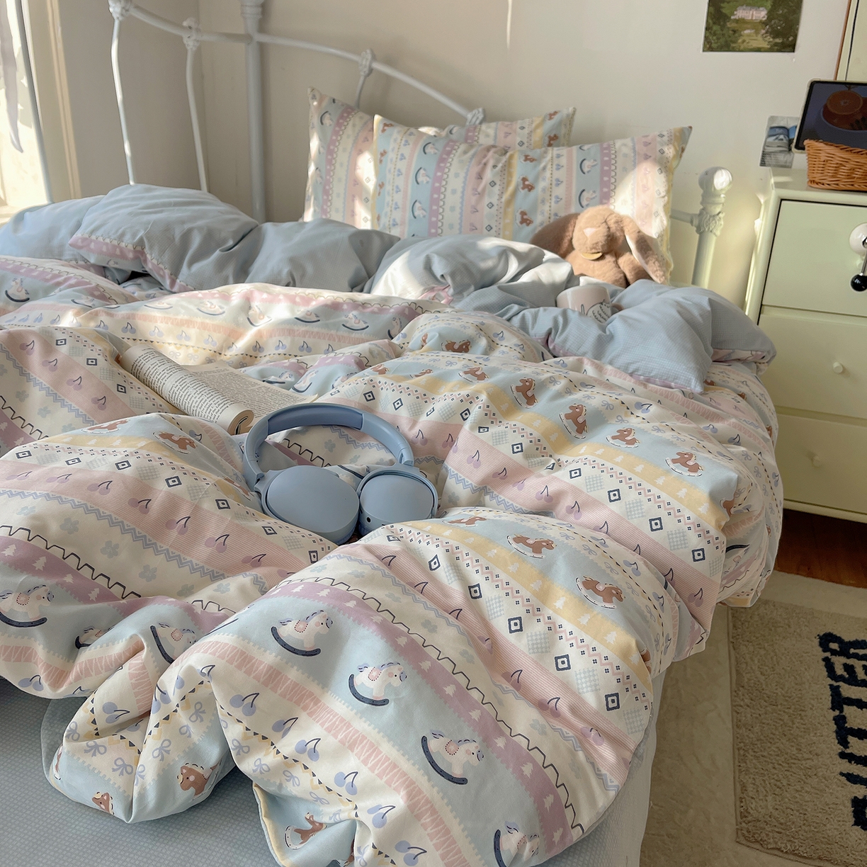 91家纺网 家纺一手货源 找家纺 桃子家居 2026新款纯棉13070小清新卡通少女可爱全棉系列四件套 棉-宝莉蓝粉