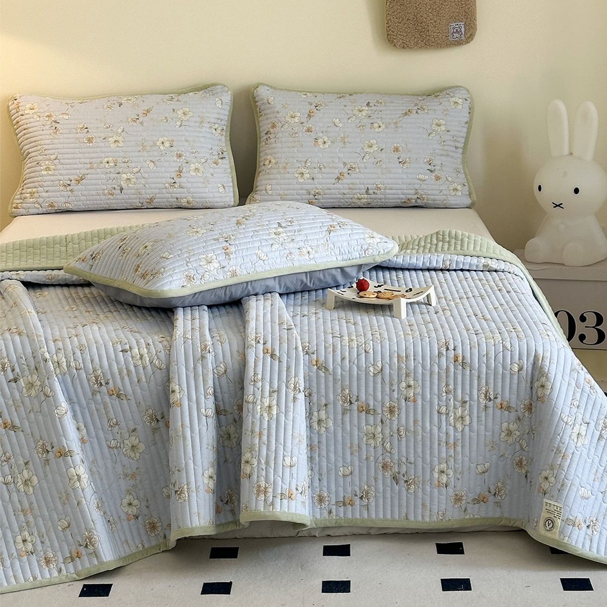 91家纺网 家纺一手货源 找家纺 凌云家纺 2026新款A类13372全棉床盖一面棉一面绒 漫步云端