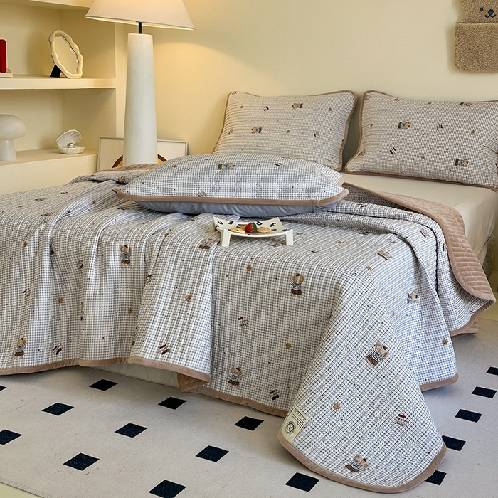 91家纺网 家纺一手货源 找家纺 凌云家纺 2026新款A类13372全棉床盖一面棉一面绒 爱丁堡