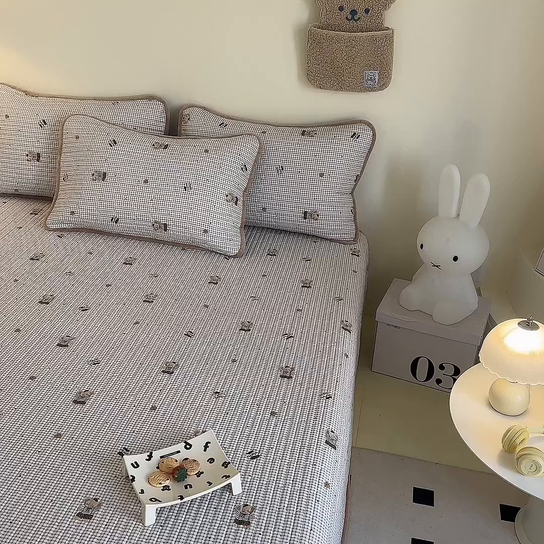 91家纺网 家纺一手货源 找家纺 凌云家纺 2026新款A类13372全棉床盖一面棉一面绒 爱丁堡