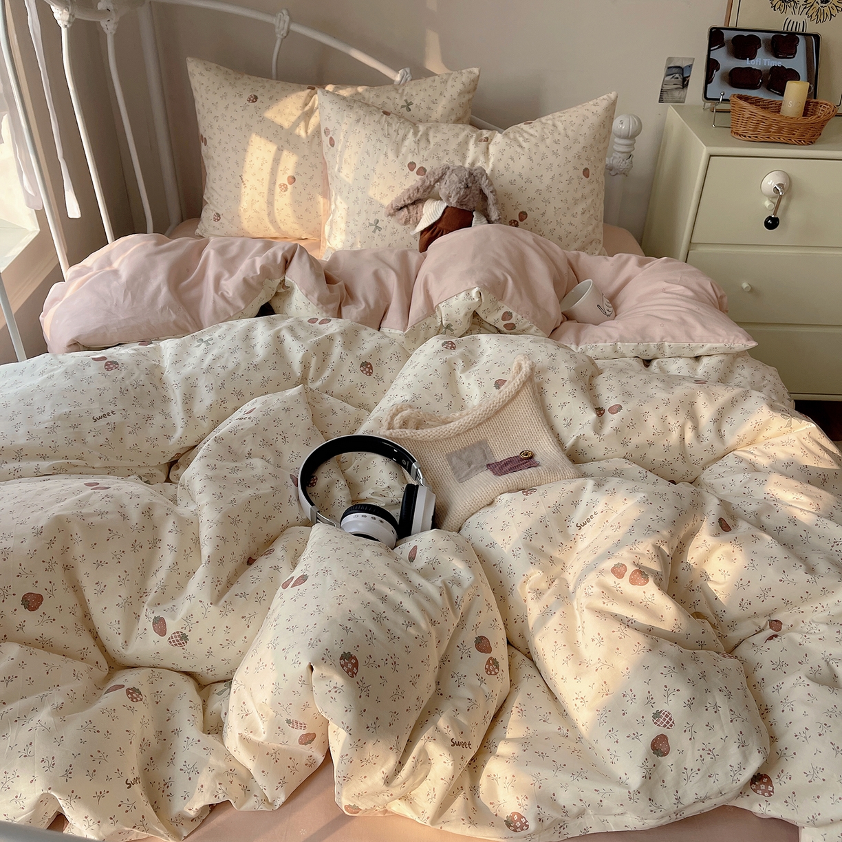 91家纺网 家纺一手货源 找家纺 桃子家居 2026新款纯棉13070小清新卡通少女可爱全棉系列四件套 棉-茉莉草莓