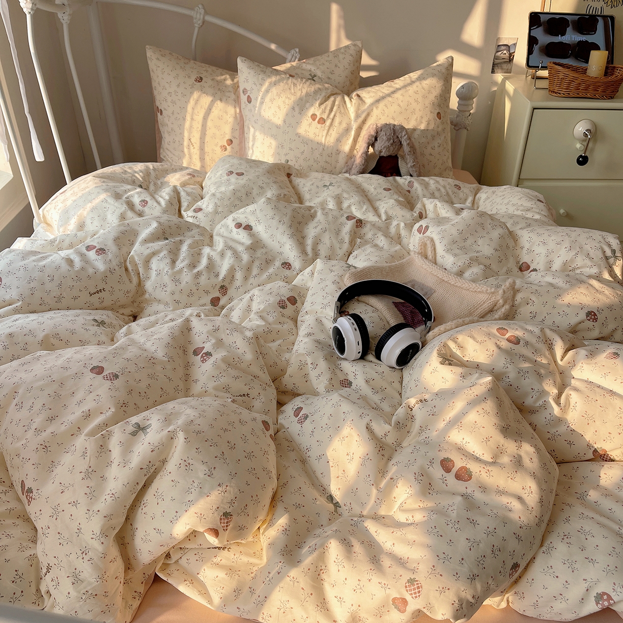 91家纺网 家纺一手货源 找家纺 桃子家居 2026新款纯棉13070小清新卡通少女可爱全棉系列四件套 棉-茉莉草莓