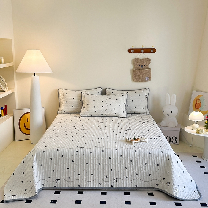 91家纺网 家纺一手货源 找家纺 凌云家纺 2026新款A类13372全棉床盖一面棉一面绒 花蜜