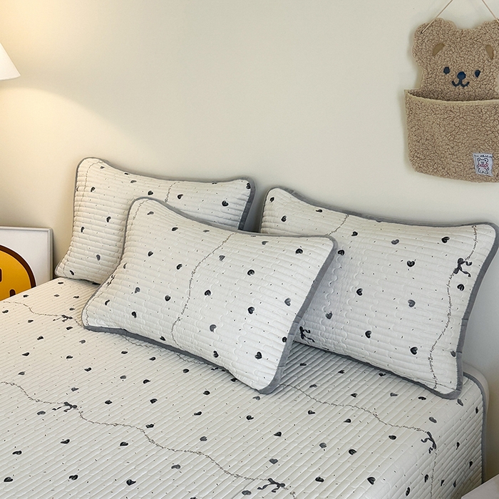 91家纺网 家纺一手货源 找家纺 凌云家纺 2026新款A类13372全棉床盖一面棉一面绒 花蜜