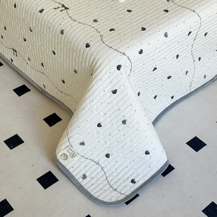 91家纺网 家纺一手货源 找家纺 凌云家纺 2026新款A类13372全棉床盖一面棉一面绒 花蜜