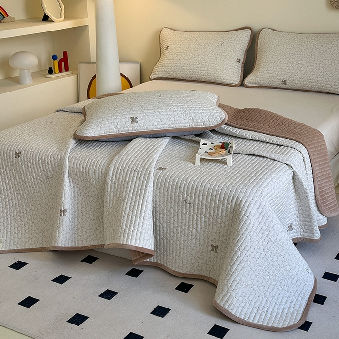 91家纺网 家纺一手货源 找家纺 凌云家纺 2026新款A类13372全棉床盖一面棉一面绒 琉璃