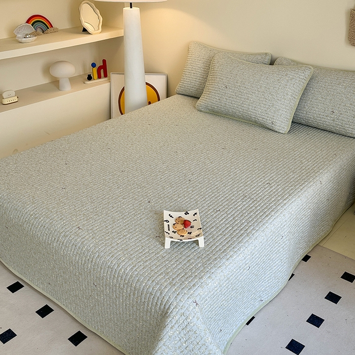 91家纺网 家纺一手货源 找家纺 凌云家纺 2026新款A类13372全棉床盖一面棉一面绒 沐雨倾城