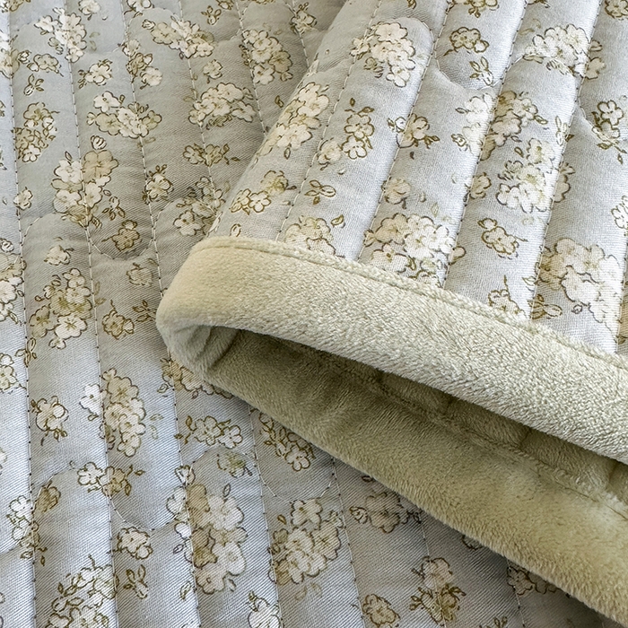 91家纺网 家纺一手货源 找家纺 凌云家纺 2026新款A类13372全棉床盖一面棉一面绒 沐雨倾城