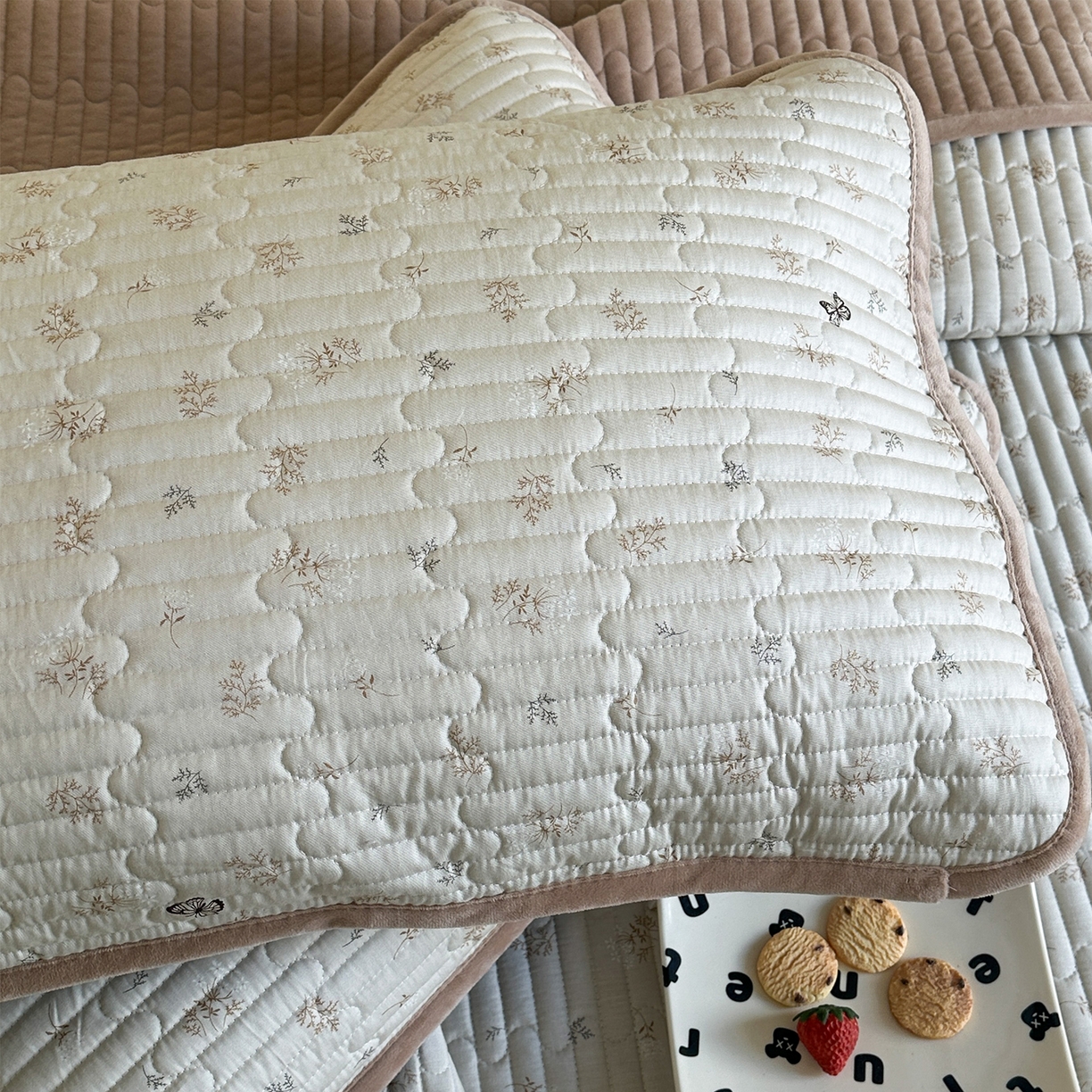 91家纺网 家纺一手货源 找家纺 凌云家纺 2026新款A类13372全棉床盖一面棉一面绒 奢香夫人