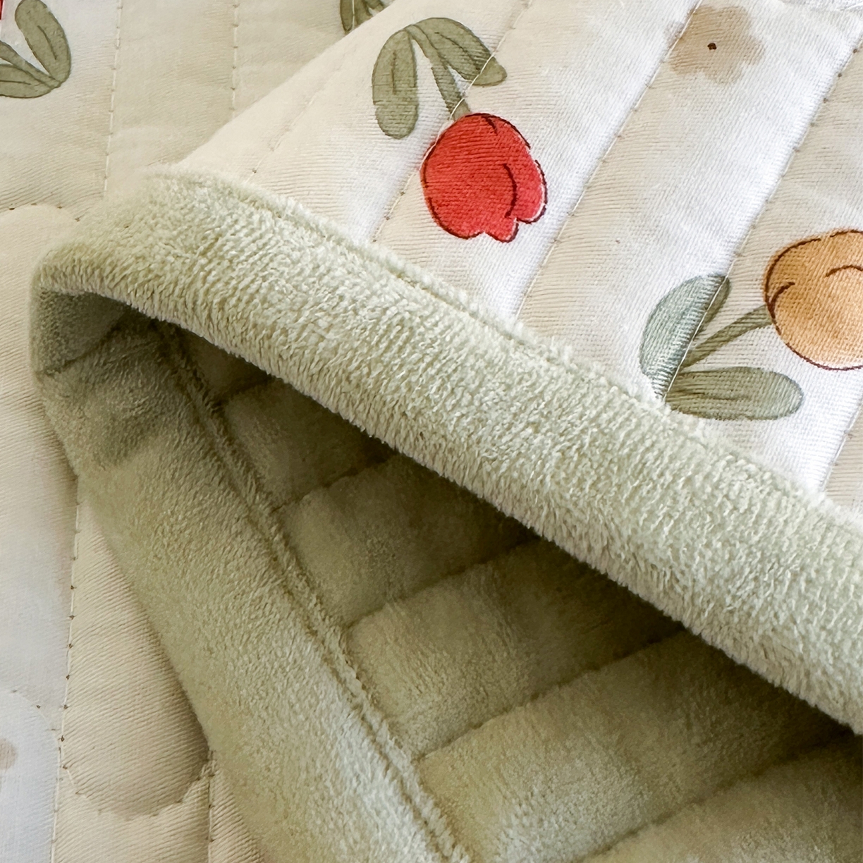 91家纺网 家纺一手货源 找家纺 凌云家纺 2026新款A类13372全棉床盖一面棉一面绒 郁金香