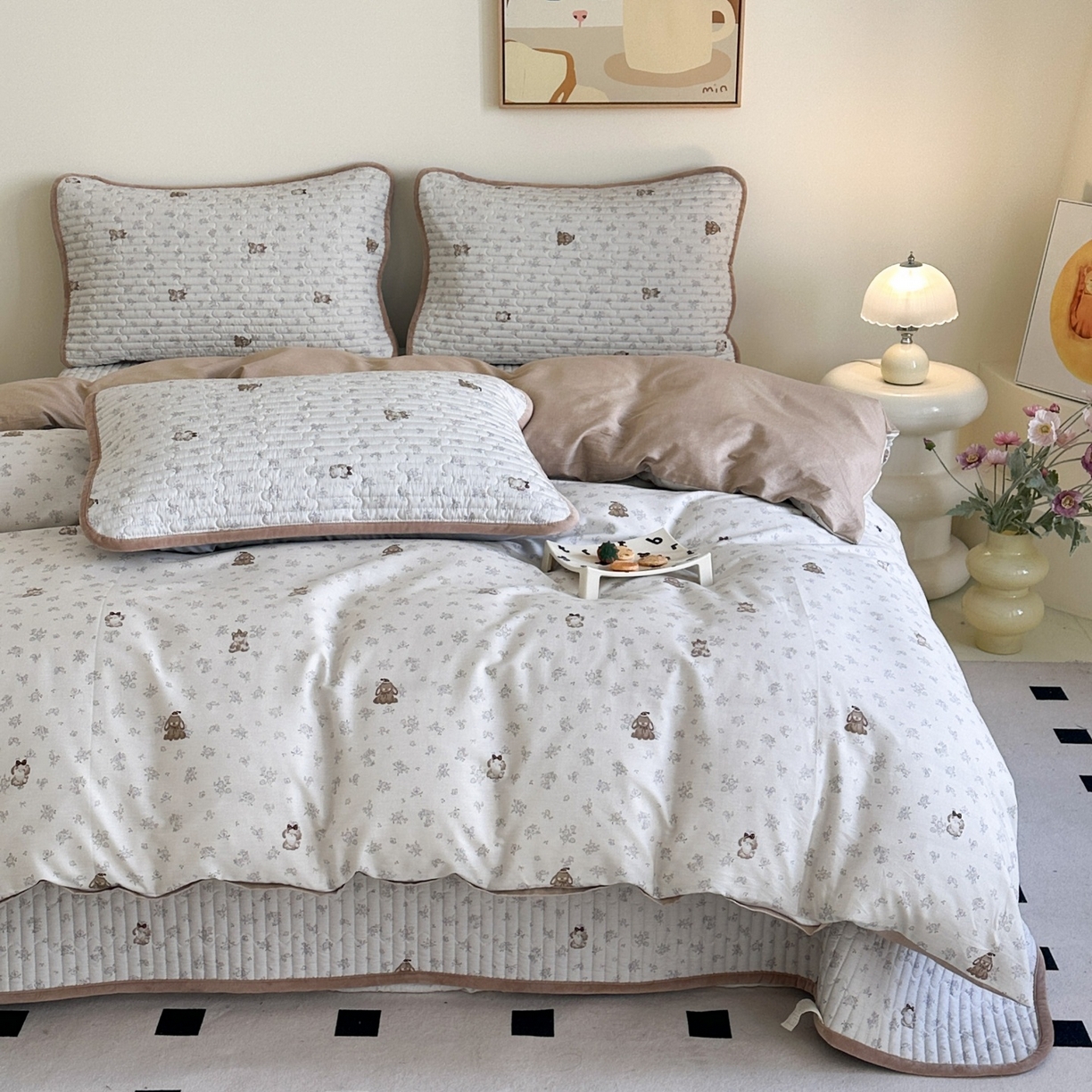 91家纺网 家纺一手货源 找家纺 凌云家纺 2026新款A类13372全棉床盖四件套 游园日记