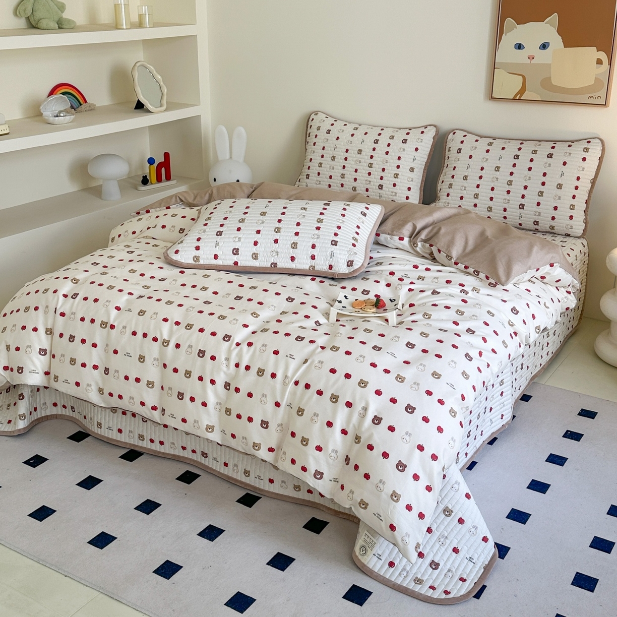 91家纺网 家纺一手货源 找家纺 凌云家纺 2026新款A类13372全棉床盖四件套 苹果乐园