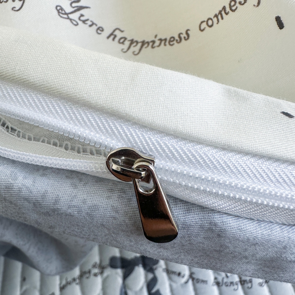 91家纺网 家纺一手货源 找家纺 凌云家纺 2026新款A类13372全棉床盖四件套 花蜜