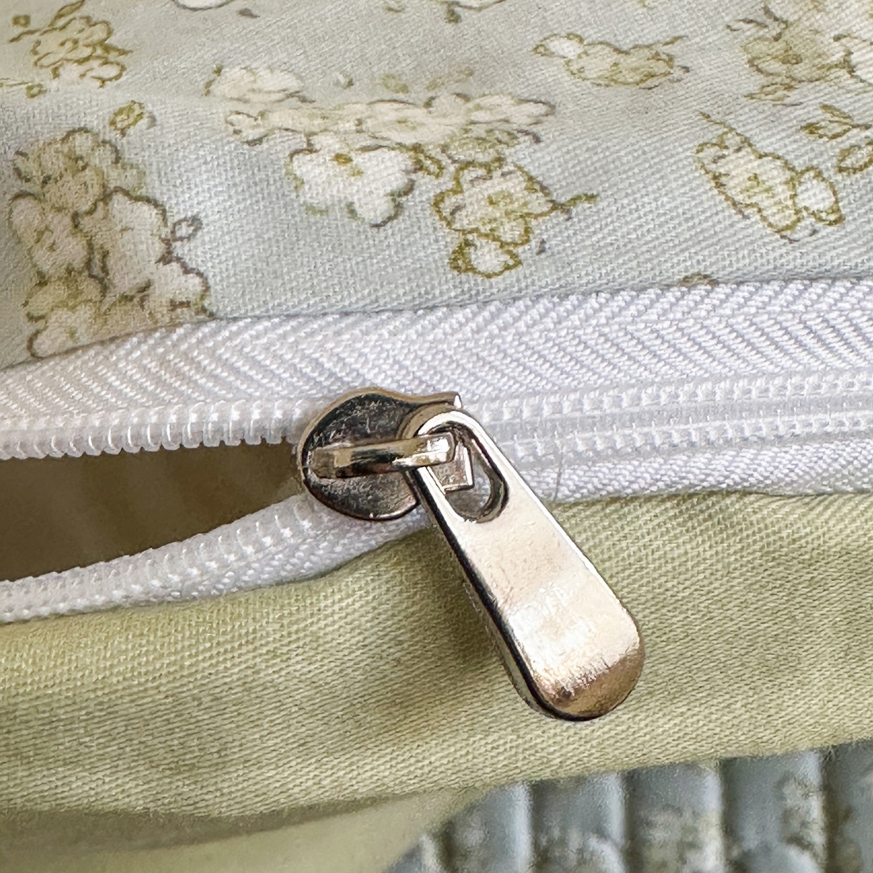 91家纺网 家纺一手货源 找家纺 凌云家纺 2026新款A类13372全棉床盖四件套 沐雨倾城