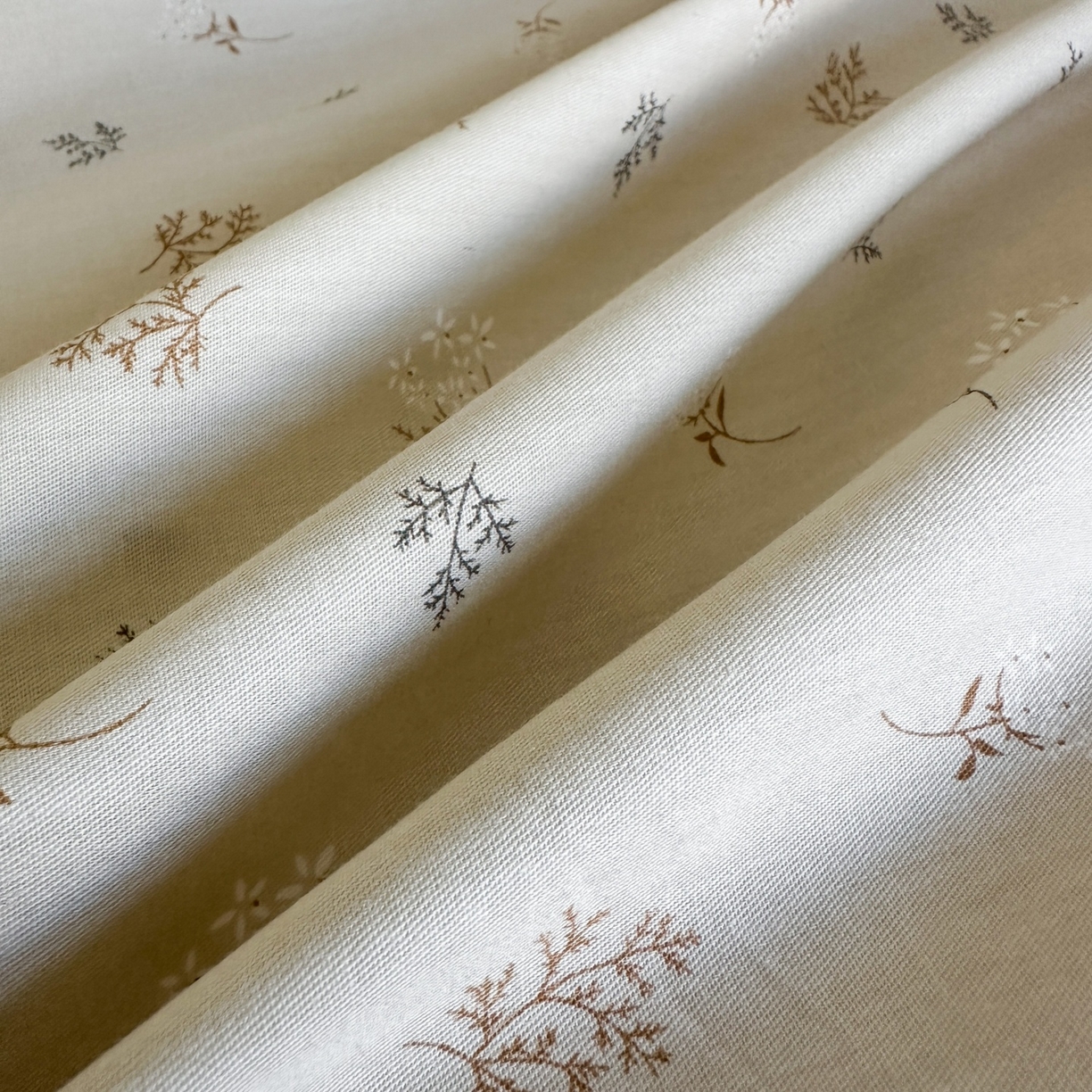 91家纺网 家纺一手货源 找家纺 凌云家纺 2026新款A类13372全棉床盖四件套 奢香夫人