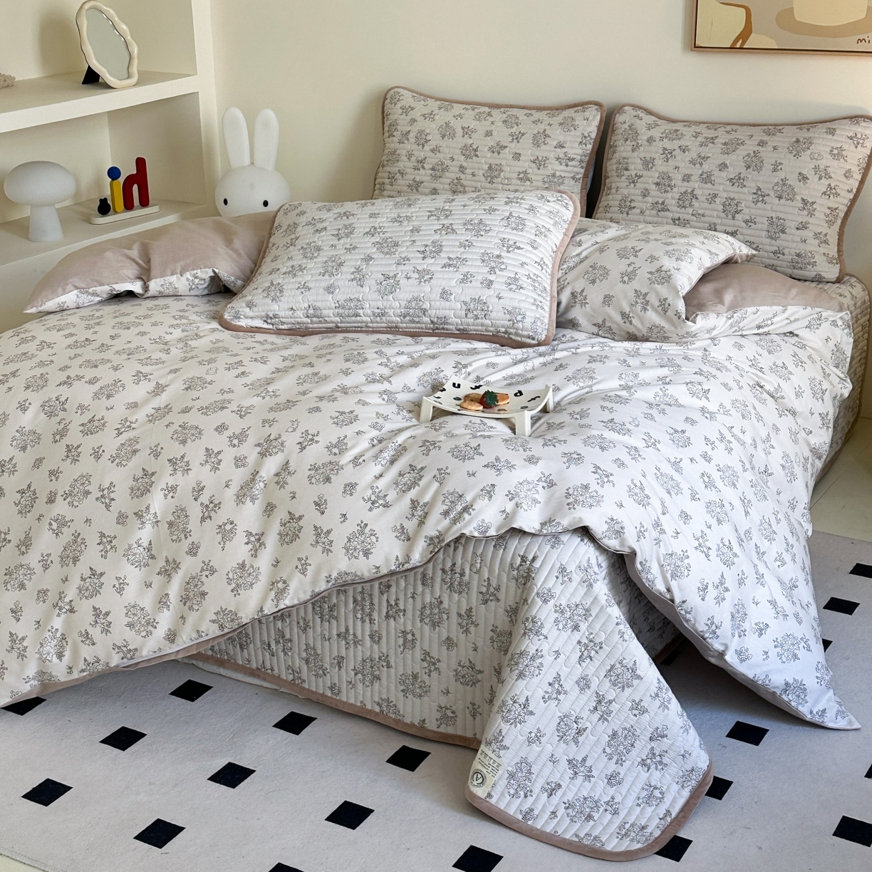 91家纺网 家纺一手货源 找家纺 凌云家纺 2026新款A类13372全棉床盖四件套 花韵