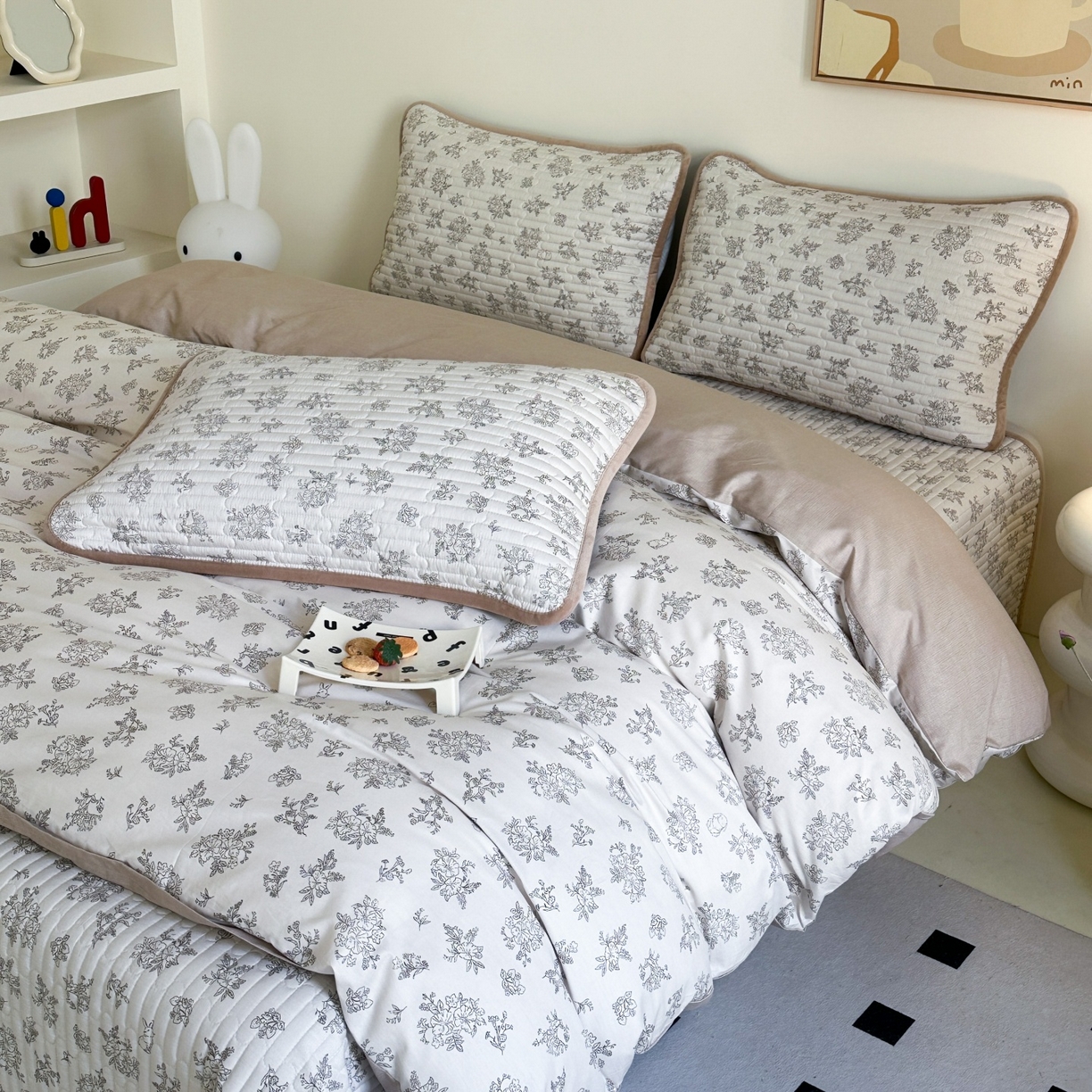 91家纺网 家纺一手货源 找家纺 凌云家纺 2026新款A类13372全棉床盖四件套 花韵