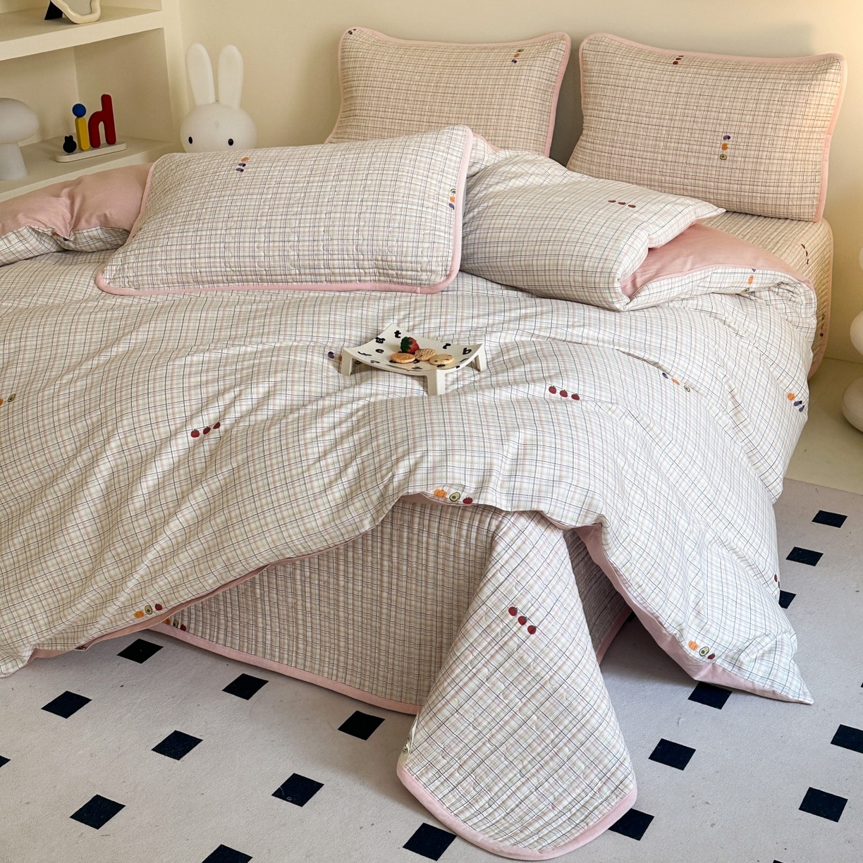 91家纺网 家纺一手货源 找家纺 凌云家纺 2026新款A类13372全棉床盖四件套 静若幽兰