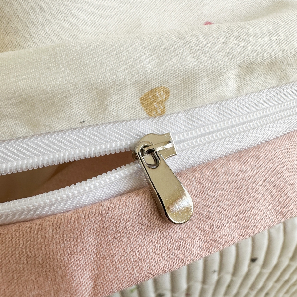 91家纺网 家纺一手货源 找家纺 凌云家纺 2026新款A类13372全棉床盖四件套 怦然心动