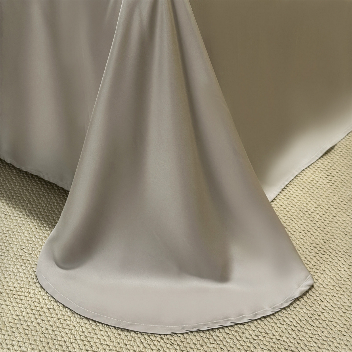 91家纺网 家纺一手货源 找家纺 朵希曼 2026新款60天丝镂空夏被四件套系列（控价：夏被线上券后不低于239 夏被四件套线上券后不低于369) 花颂