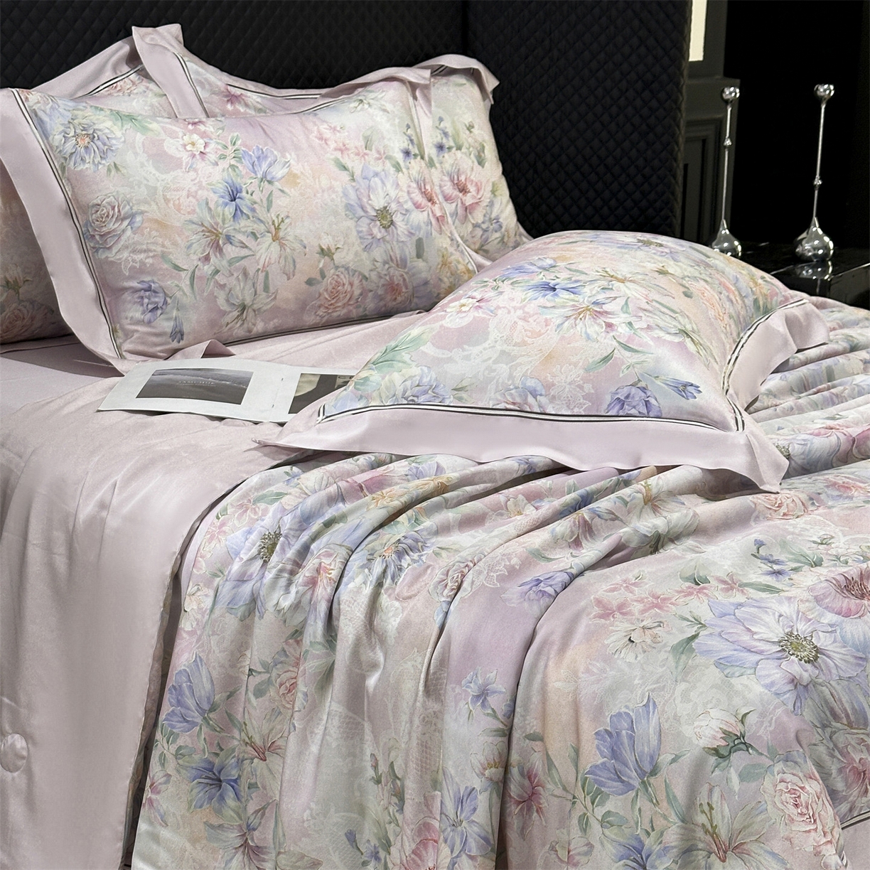 91家纺网 家纺一手货源 找家纺 朵希曼 2026新款60天丝镂空夏被四件套系列（控价：夏被线上券后不低于239 夏被四件套线上券后不低于369) 花嫣入梦