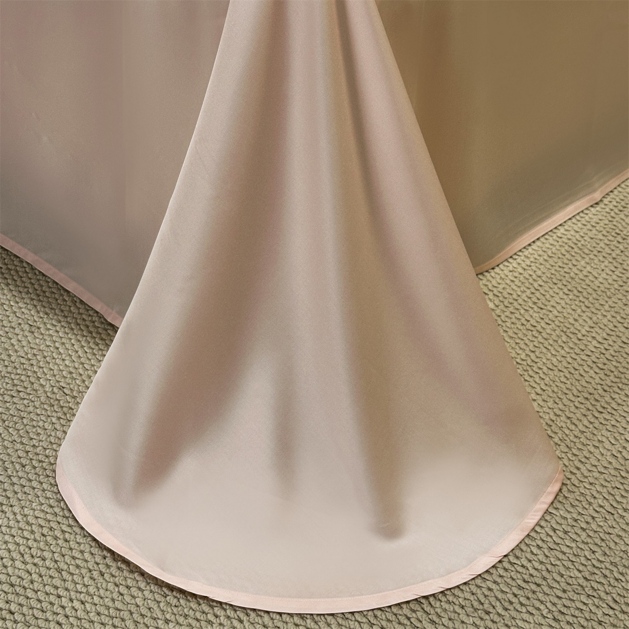 91家纺网 家纺一手货源 找家纺 朵希曼 2026新款60天丝镂空夏被四件套系列（控价：夏被线上券后不低于239 夏被四件套线上券后不低于369) 栖光