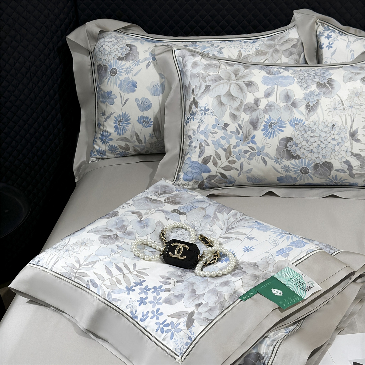 91家纺网 家纺一手货源 找家纺 朵希曼 2026新款60天丝镂空夏被四件套系列（控价：夏被线上券后不低于239 夏被四件套线上券后不低于369) 清禾