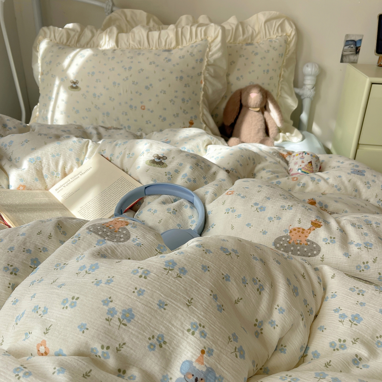 91家纺网 家纺一手货源 找家纺 轻奢坊 2026新款皱皱纱韩系碎花法式花边四件套 花漾星球