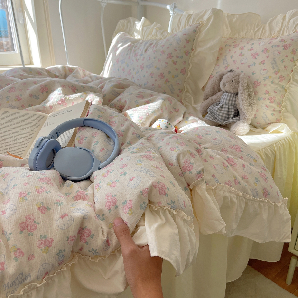 91家纺网 家纺一手货源 找家纺 轻奢坊 2026新款皱皱纱韩系碎花法式花边四件套 花漾粉猫