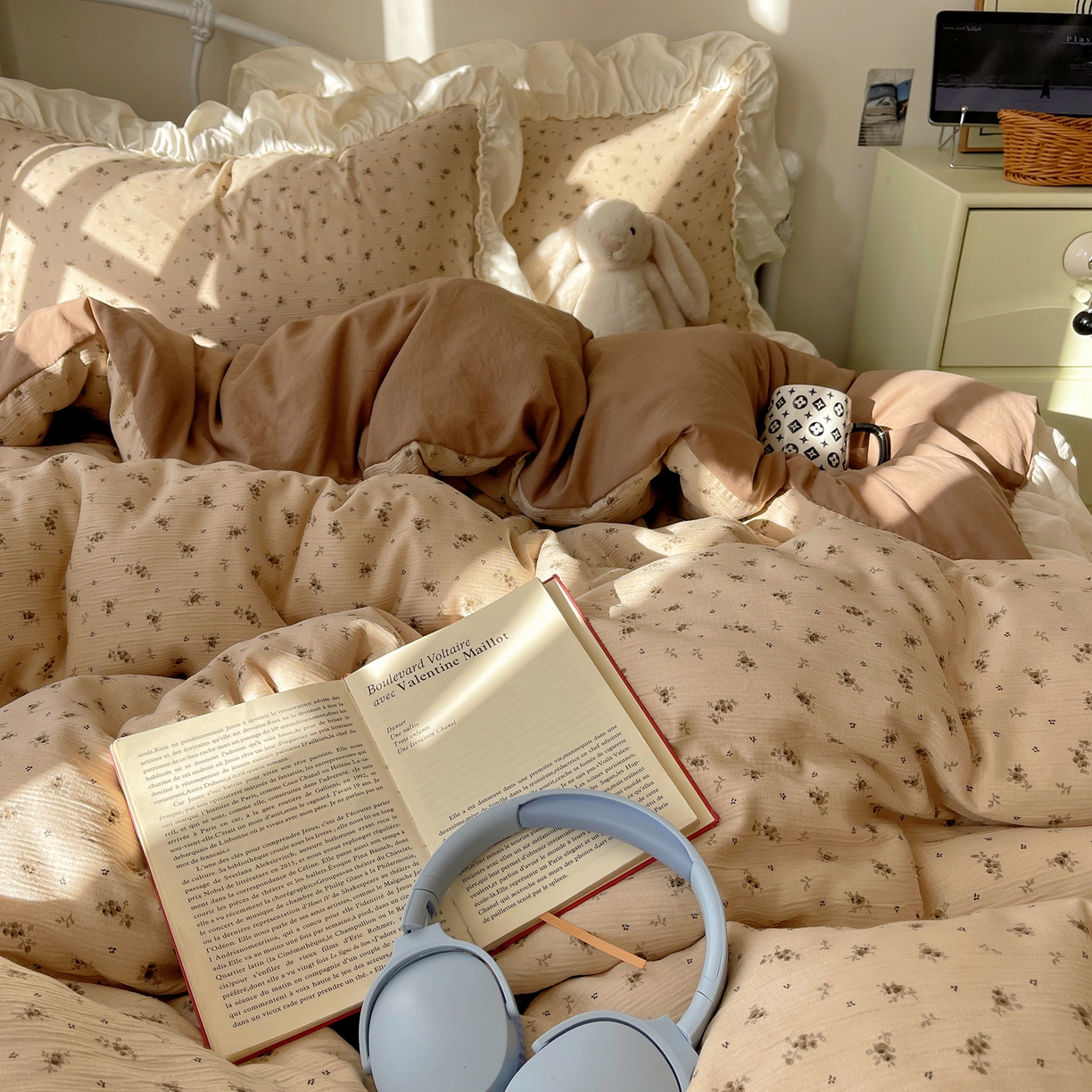 91家纺网 家纺一手货源 找家纺 轻奢坊 2026新款皱皱纱韩系碎花法式花边四件套 花漾卡其