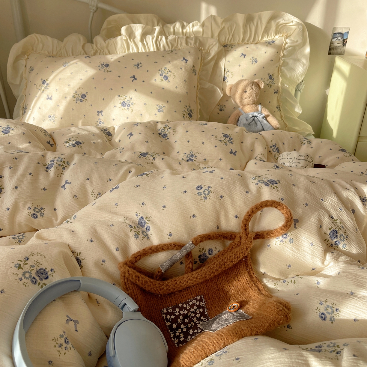 91家纺网 家纺一手货源 找家纺 轻奢坊 2026新款皱皱纱韩系碎花法式花边四件套 花漾蓝风