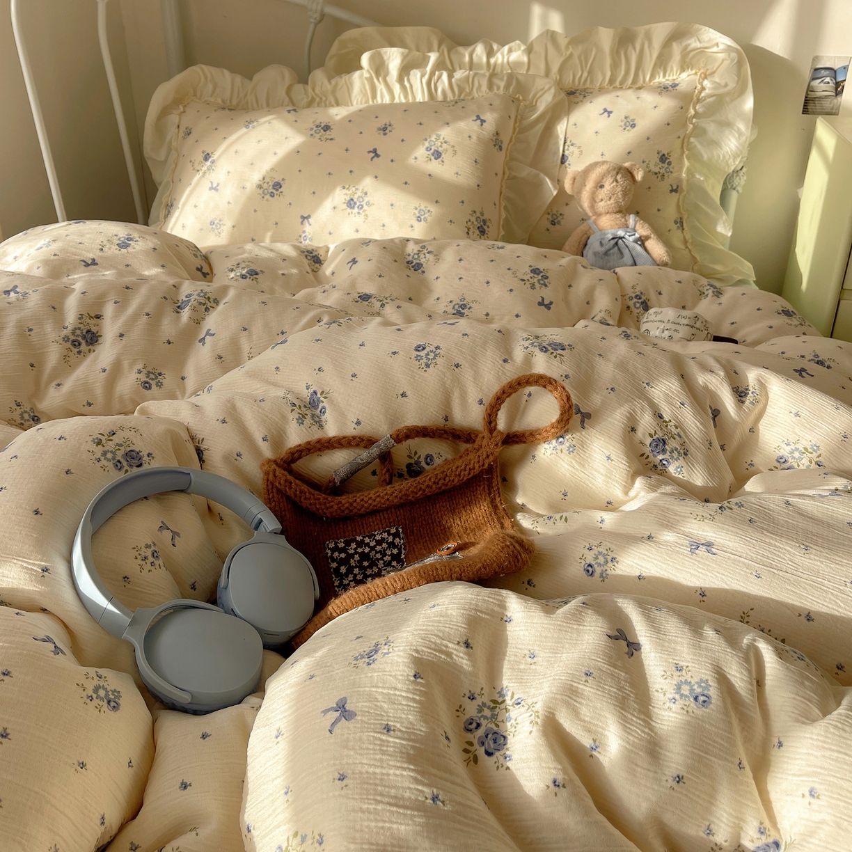 91家纺网 家纺一手货源 找家纺 轻奢坊 2026新款皱皱纱韩系碎花法式花边四件套 花漾蓝风