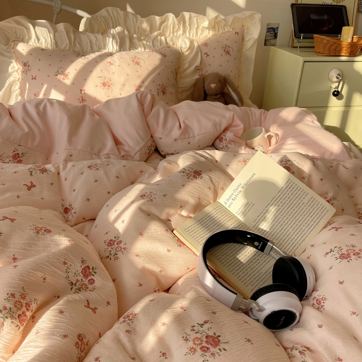 91家纺网 家纺一手货源 找家纺 轻奢坊 2026新款皱皱纱韩系碎花法式花边四件套 花漾粉风