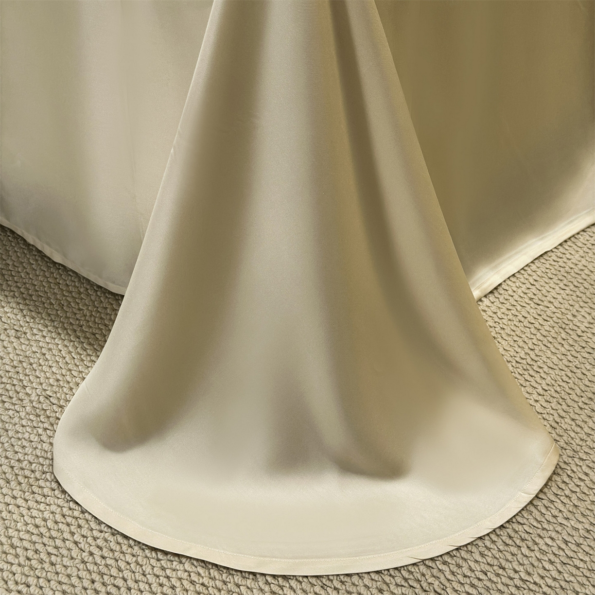 91家纺网 家纺一手货源 找家纺 朵希曼 2026新款60天丝镂空夏被四件套系列（控价：夏被线上券后不低于239 夏被四件套线上券后不低于369) 山间晚风