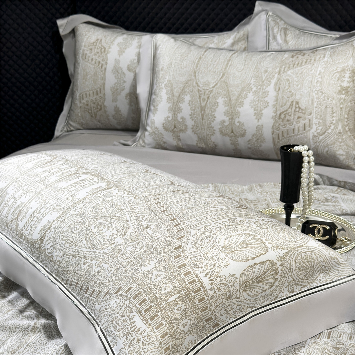 91家纺网 家纺一手货源 找家纺 朵希曼 2026新款60天丝镂空夏被四件套系列（控价：夏被线上券后不低于239 夏被四件套线上券后不低于369) 西美