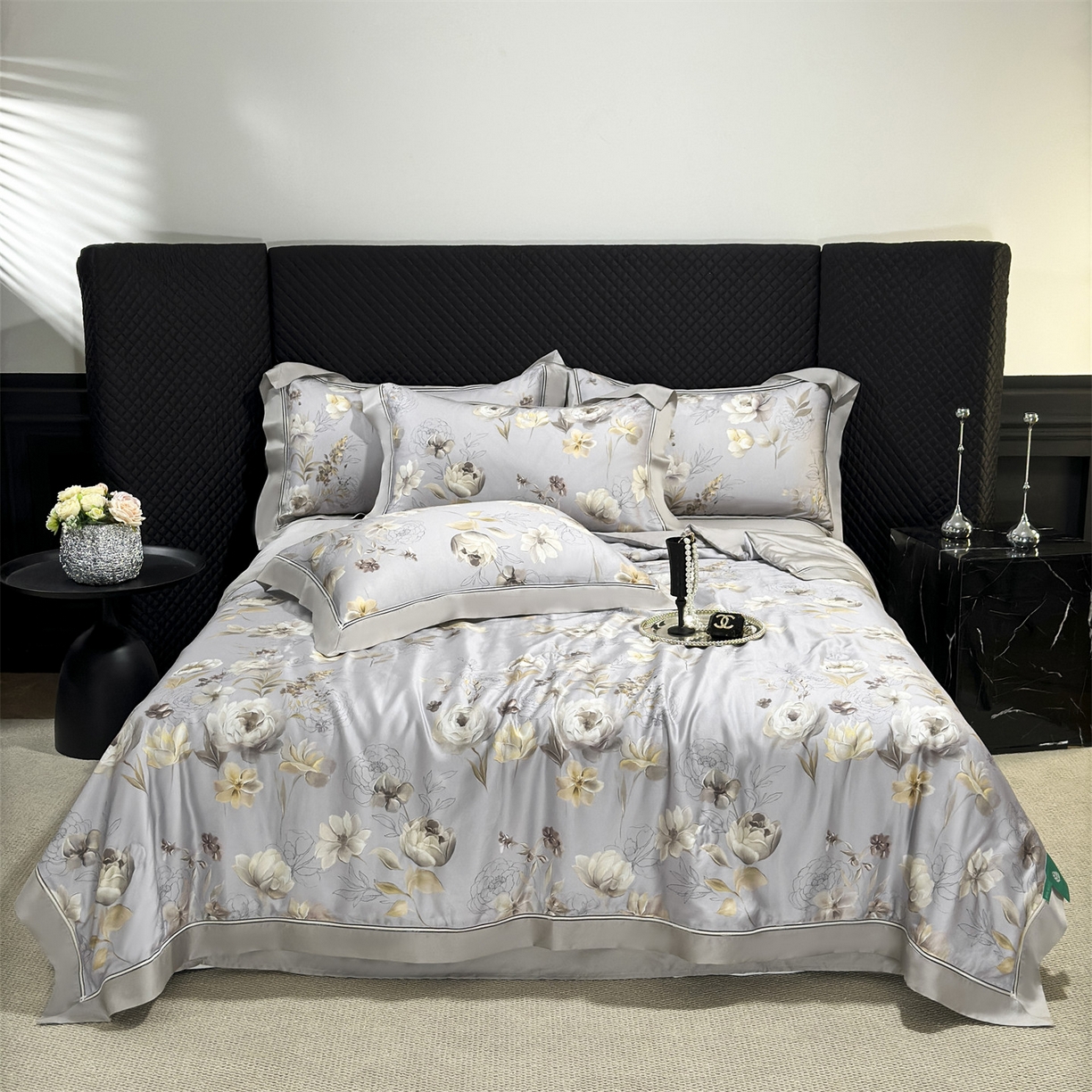 91家纺网 家纺一手货源 找家纺 朵希曼 2026新款60天丝镂空夏被四件套系列（控价：夏被线上券后不低于239 夏被四件套线上券后不低于369) 芷兰