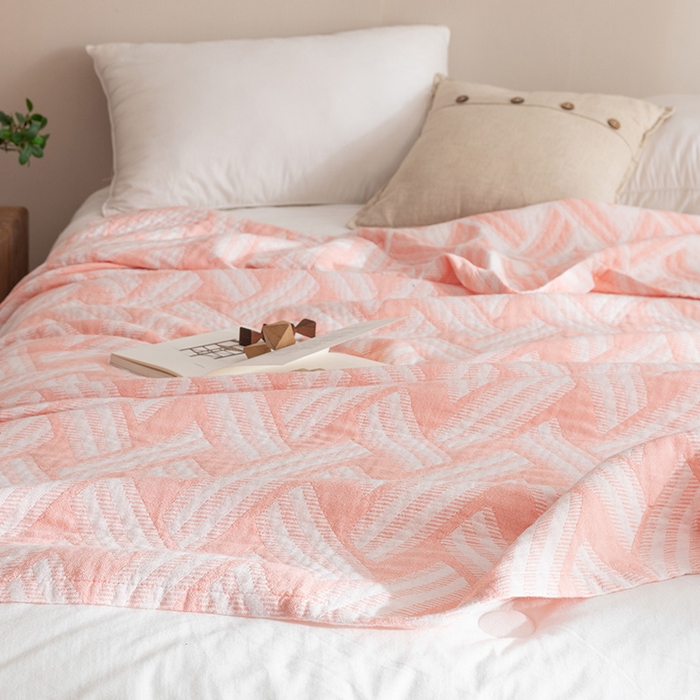 91家纺网 家纺一手货源 找家纺 朴尔家纺-毛巾被 2026春夏新款塞尚风格全棉纯棉水洗棉三层纱布毛巾被夏凉被空调被-经典款常年备货 格里尼-粉