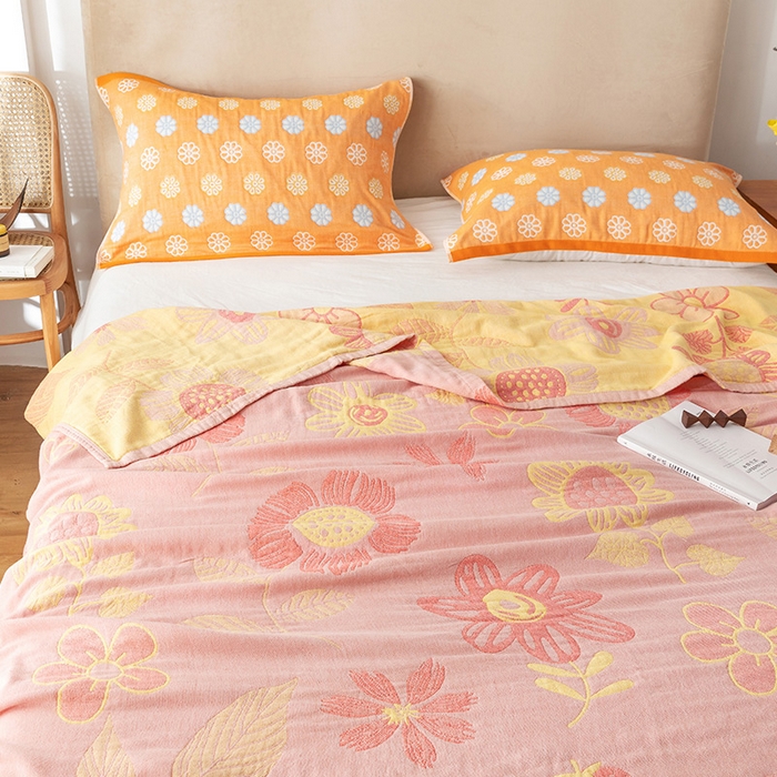 91家纺网 家纺一手货源 找家纺 朴尔家纺-毛巾被 2026春夏新款四层韩版碎花风全棉纯棉纱布毛巾被夏被夏凉被空调被-经典款常年备货 向日花开-粉