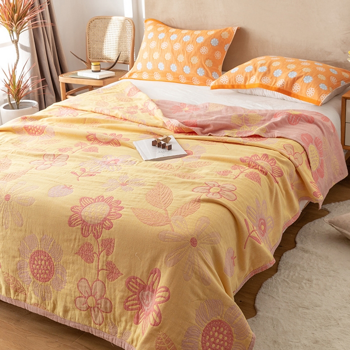 91家纺网 家纺一手货源 找家纺 朴尔家纺-毛巾被 2026春夏新款四层韩版碎花风全棉纯棉纱布毛巾被夏被夏凉被空调被-经典款常年备货 向日花开-粉