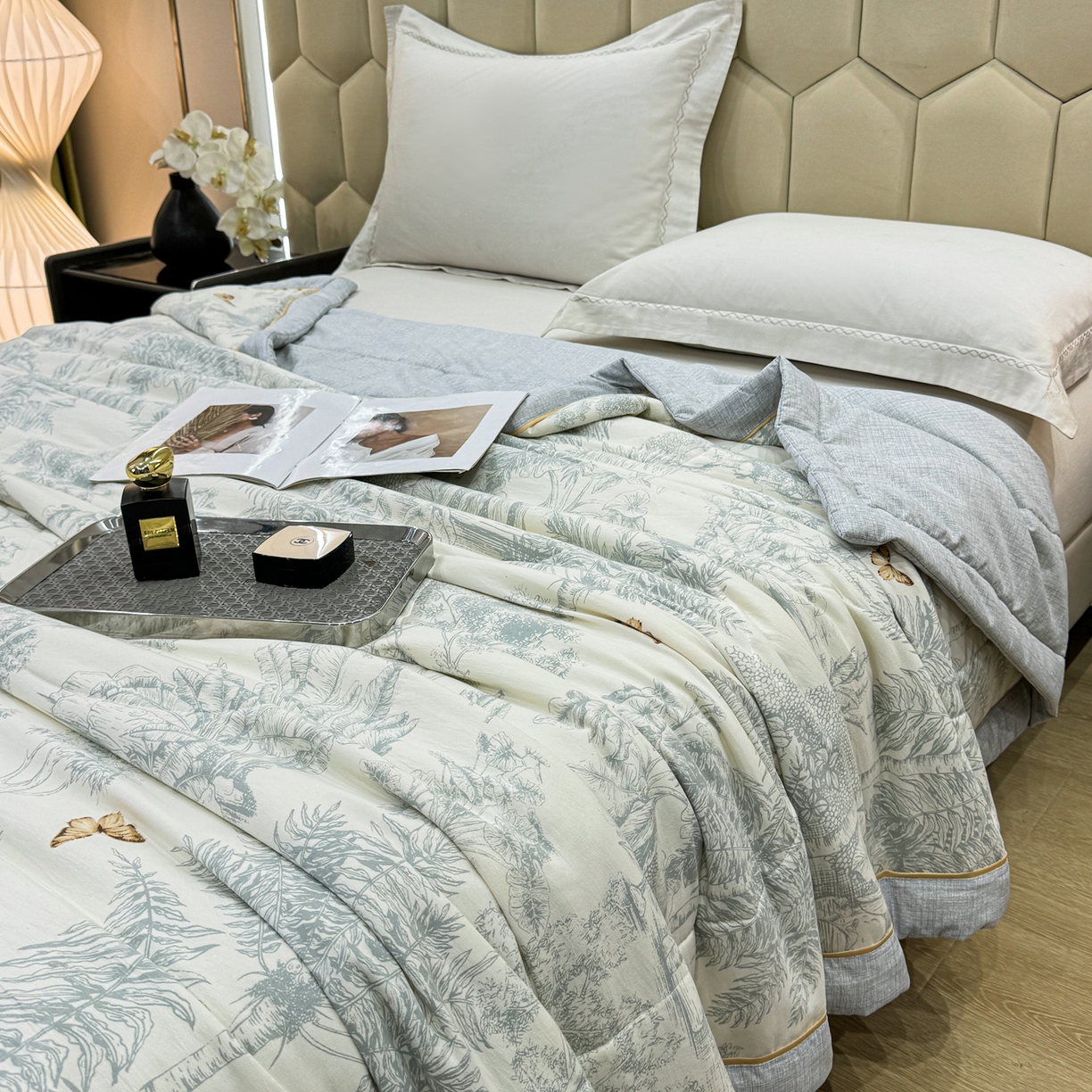 91家纺网 家纺一手货源 找家纺 心悦家纺 2026新款柔丝绵印花夏凉被空调被夏被系列 浅影兰