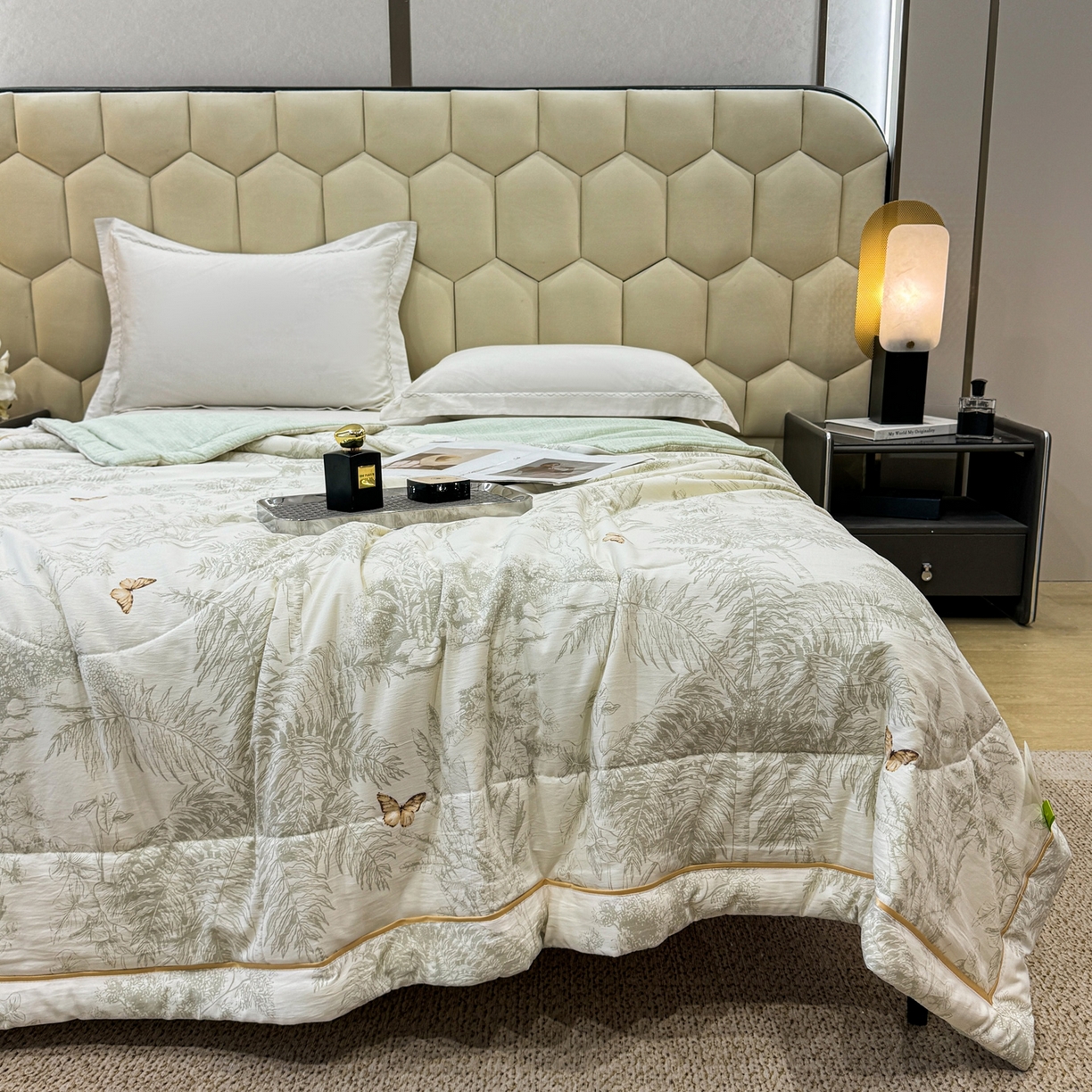 91家纺网 家纺一手货源 找家纺 心悦家纺 2026新款柔丝绵印花夏凉被空调被夏被系列 浅影绿