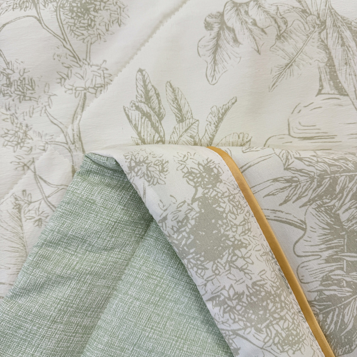 91家纺网 家纺一手货源 找家纺 心悦家纺 2026新款柔丝绵印花夏凉被空调被夏被系列 浅影绿