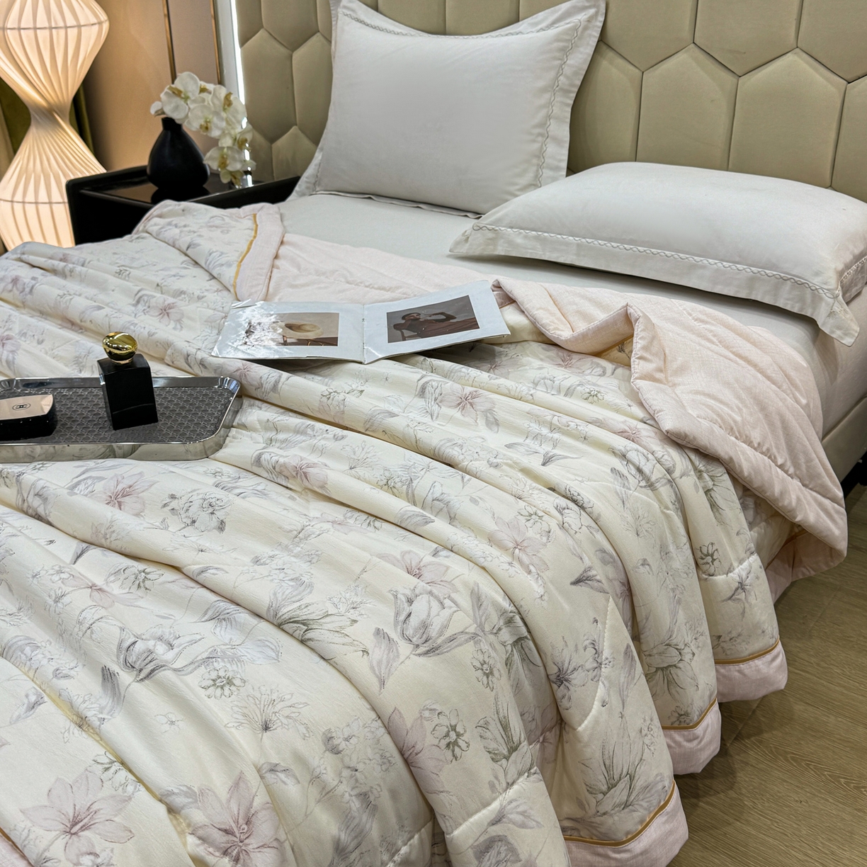 91家纺网 家纺一手货源 找家纺 心悦家纺 2026新款柔丝绵印花夏凉被空调被夏被系列 烂漫花季