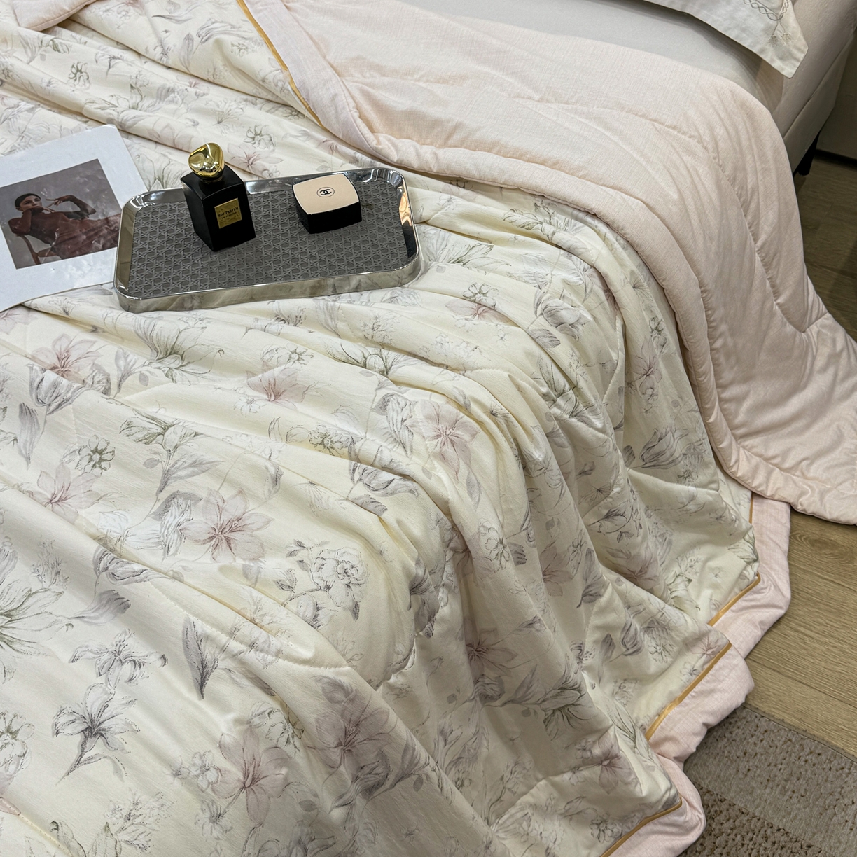 91家纺网 家纺一手货源 找家纺 心悦家纺 2026新款柔丝绵印花夏凉被空调被夏被系列 烂漫花季