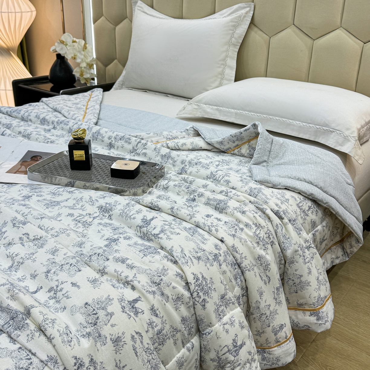 91家纺网 家纺一手货源 找家纺 心悦家纺 2026新款柔丝绵印花夏凉被空调被夏被系列 古典灰