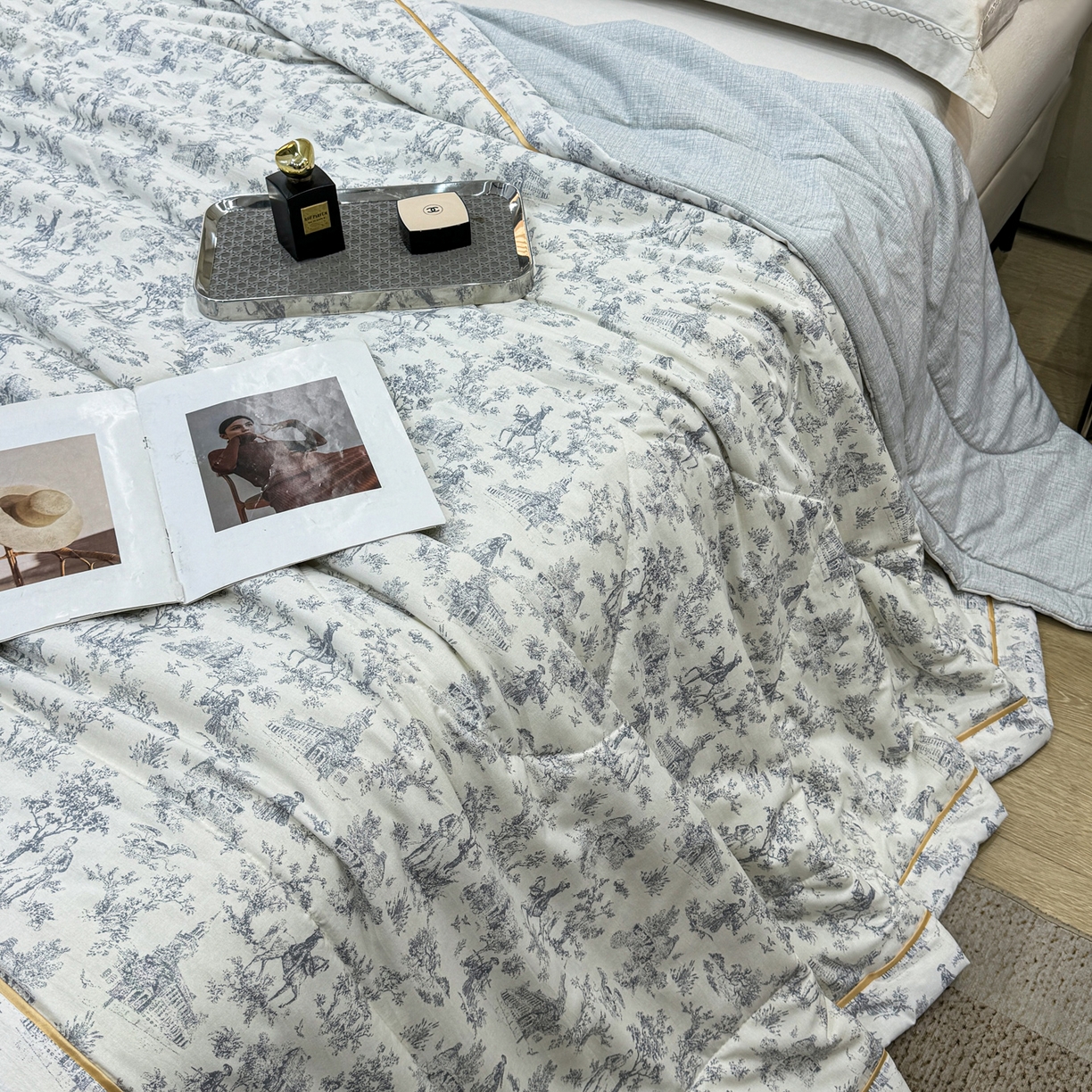 91家纺网 家纺一手货源 找家纺 心悦家纺 2026新款柔丝绵印花夏凉被空调被夏被系列 古典灰