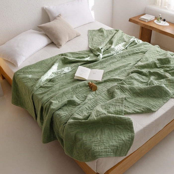 91家纺网 家纺一手货源 找家纺 朴尔家纺-毛巾被 2026春夏新款纯色四层立体三角树叶水洗全棉纯棉纱布系列盖毯毛巾被夏凉被空调被 提花三角-绿