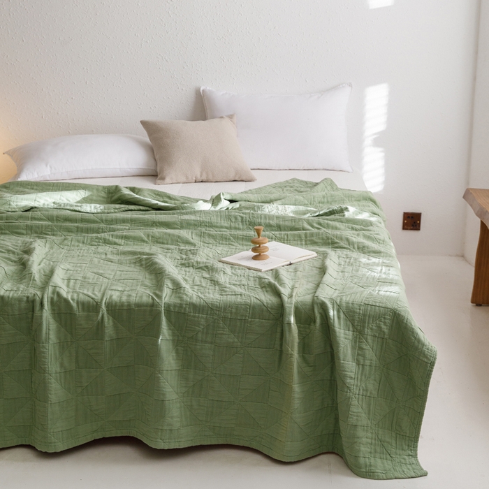 91家纺网 家纺一手货源 找家纺 朴尔家纺-毛巾被 2026春夏新款纯色四层立体三角树叶水洗全棉纯棉纱布系列盖毯毛巾被夏凉被空调被 提花三角-绿